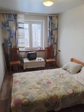 2-к квартира, 9/9 эт., 42м²