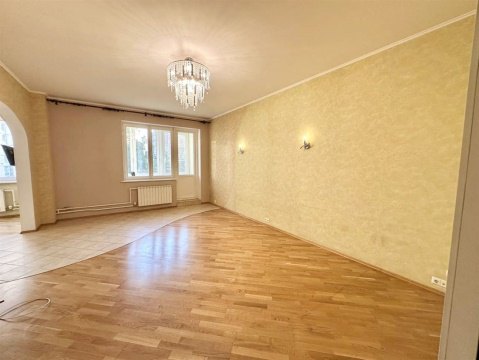 3-к квартира, 4/25 эт., 138м²