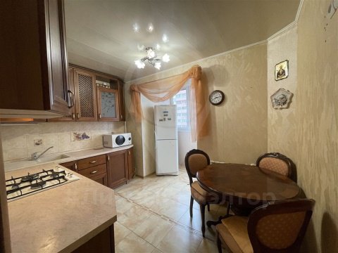 2-к квартира, 6/10 эт., 51м²