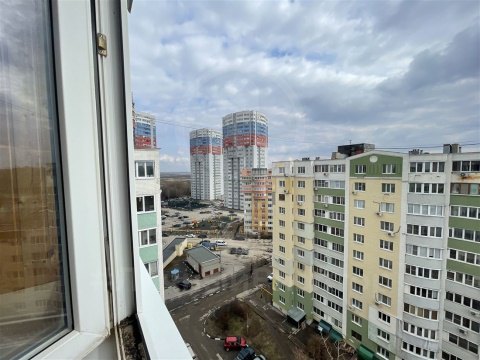 3-к квартира, 10/11 эт., 85м²