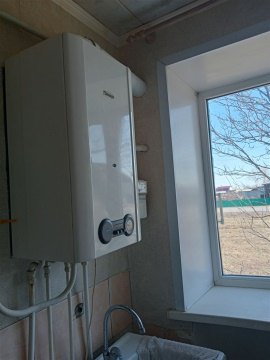 3-к квартира, 1/2 эт., 48м²