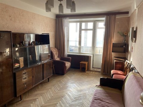 2-к квартира, 8/9 эт., 45м²