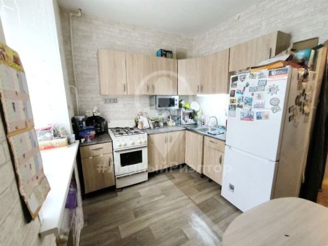 3-к квартира, 1/3 эт., 75м²