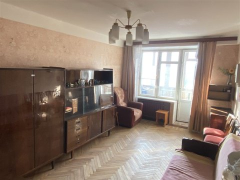 2-к квартира, 8/9 эт., 45м²