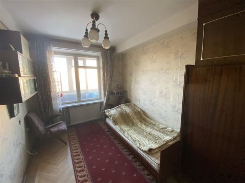 2-к квартира, 8/9 эт., 45м²