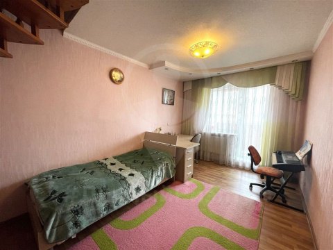 3-к квартира, 10/11 эт., 85м²