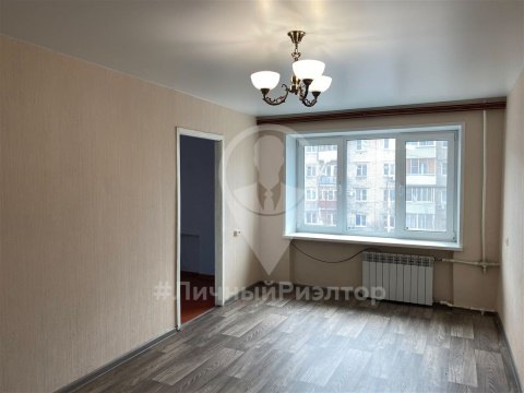 2-к квартира, 4/5 эт., 42м²