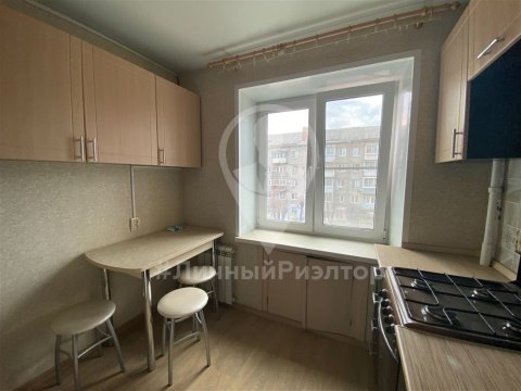 2-к квартира, 4/5 эт., 42м²